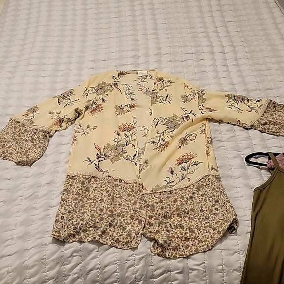 Kimono - Picture 1 of 4